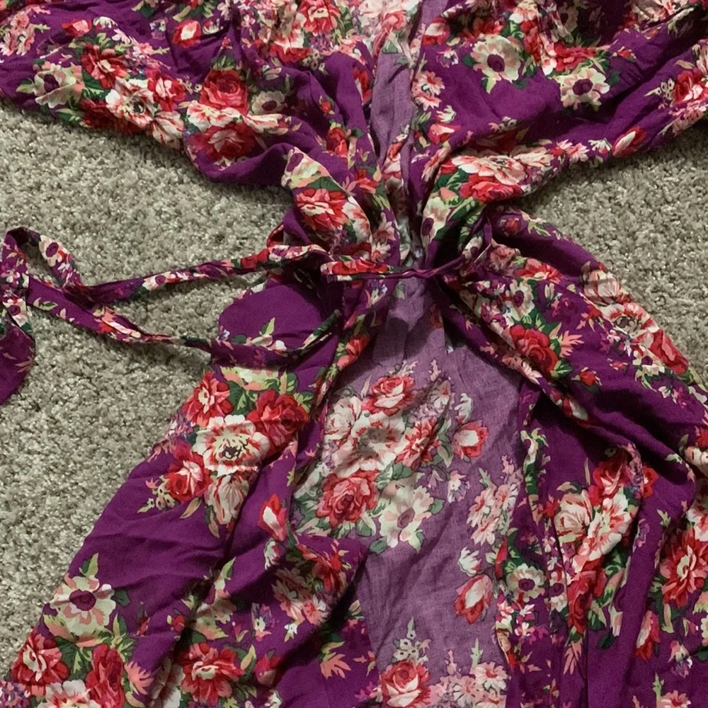 Floral Robe - Picture 3 of 3